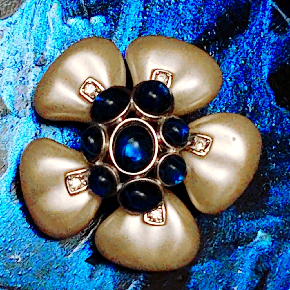 Vintage Designer Kenneth Jay Lane Oversized Pearl Flawed Sapphire Flower Brooch